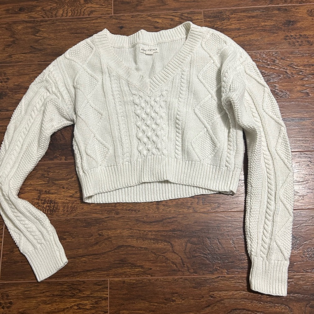 Aeropostale Cream V-Neck Cable Knit Sweater